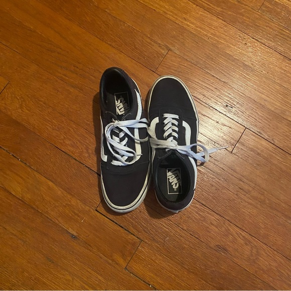 Vans Old Skool Black and White Women’s Shoes - Picture 3 of 8